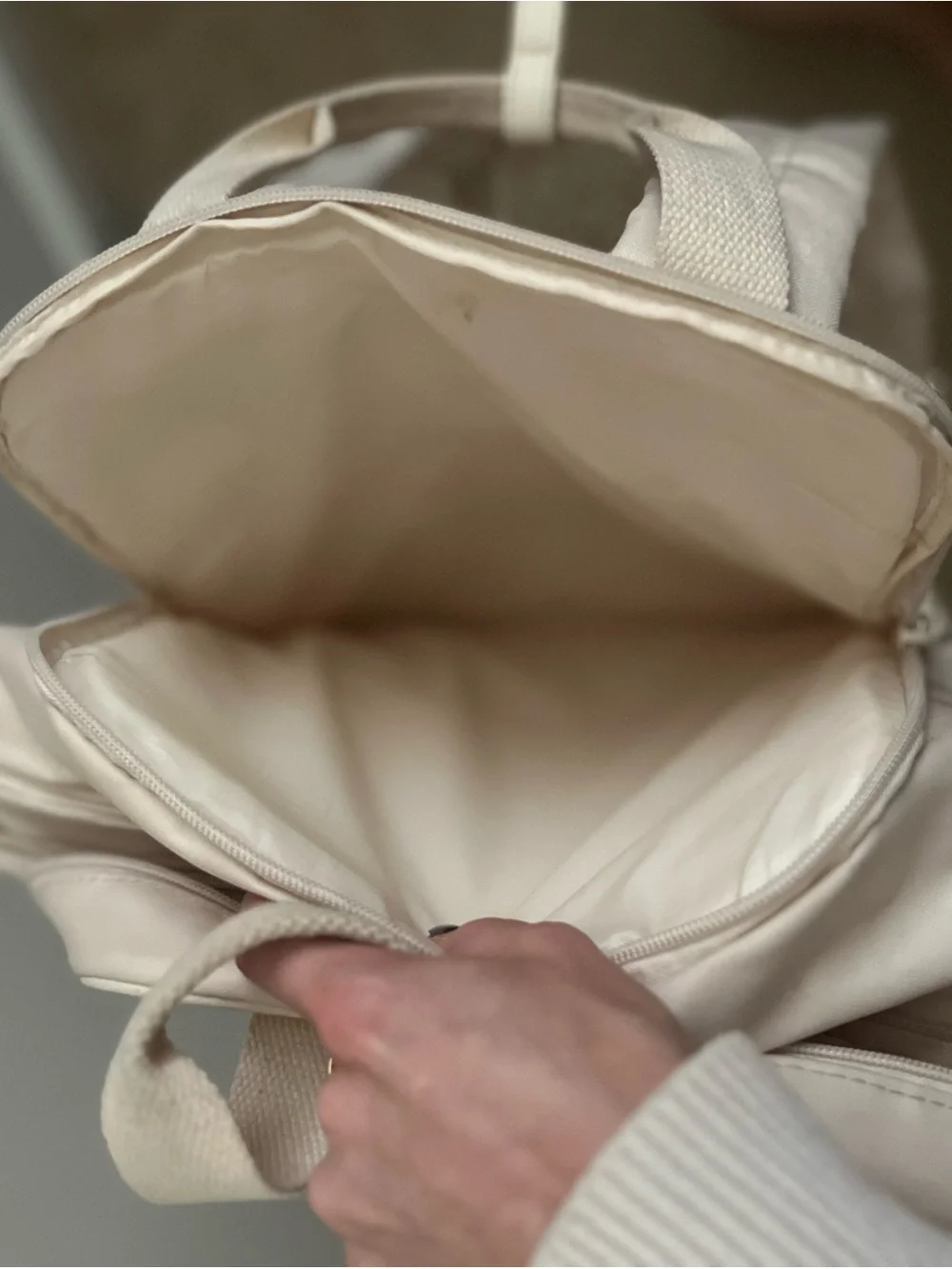 BEIS Cream Backpack - Versatile Travel Bag